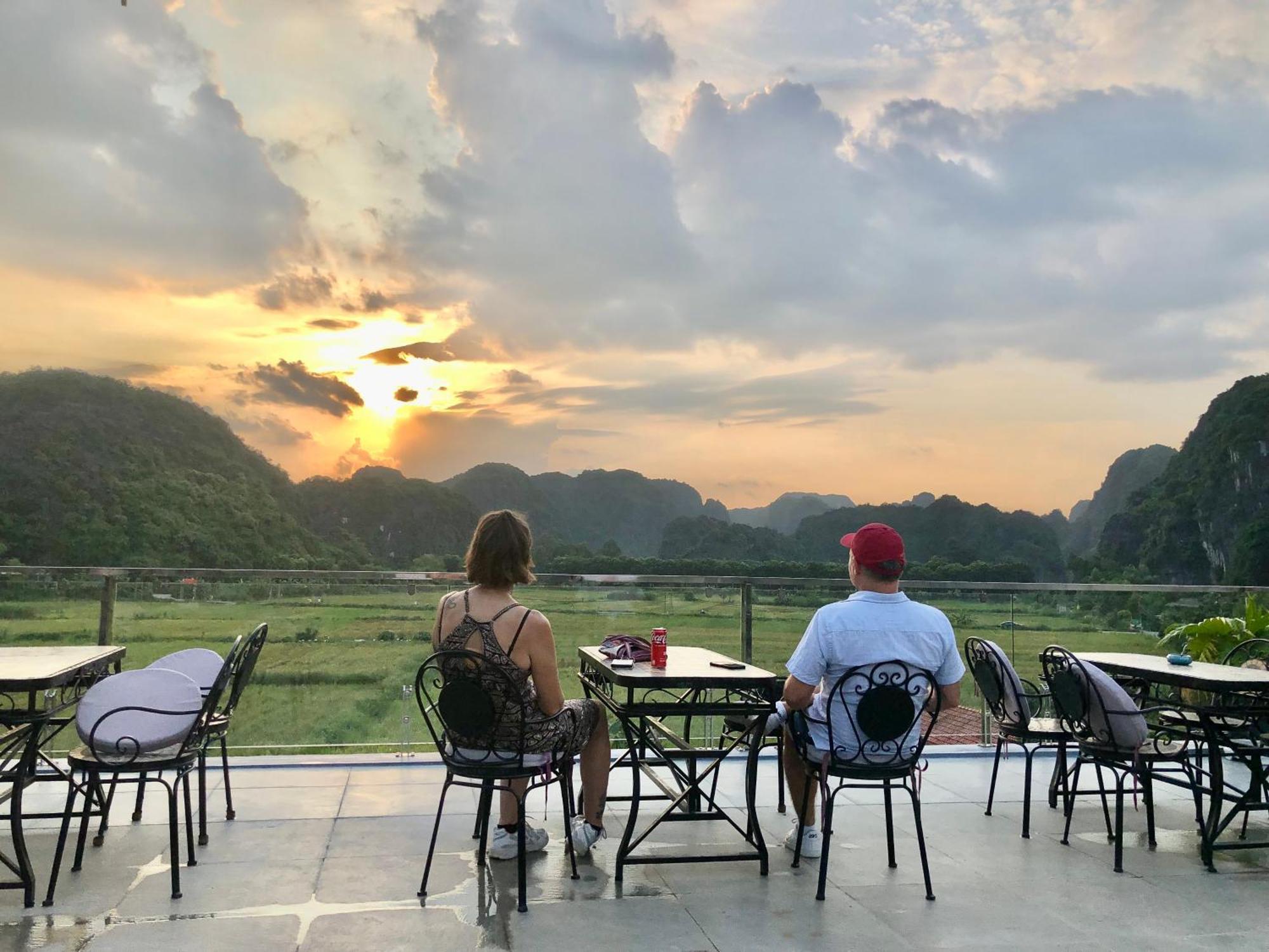 Liberty Hall Tam Coc Hotel & Villa 宁平 外观 照片